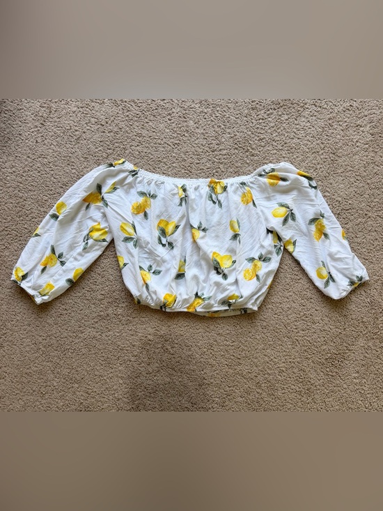 Tops - Off-Shoulder Lemon Print Crop Top - White